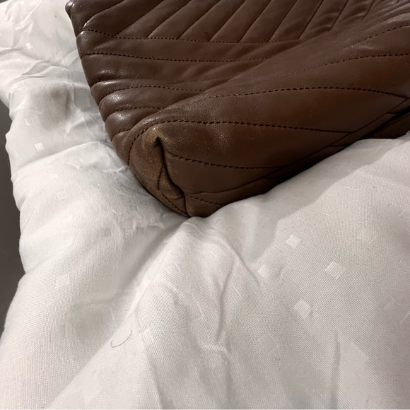 Tory Burch Kira Chevron Convertible Shoulder Bag - Picture 6 of 12